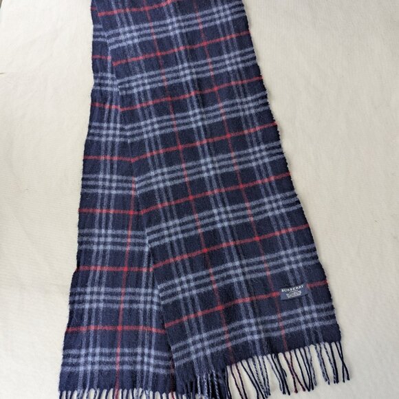 Burberry Unisex Lambswool Scarf Navy – Check Pattern – Cozy & Stylish-Pre-Loved - Picture 2 of 7